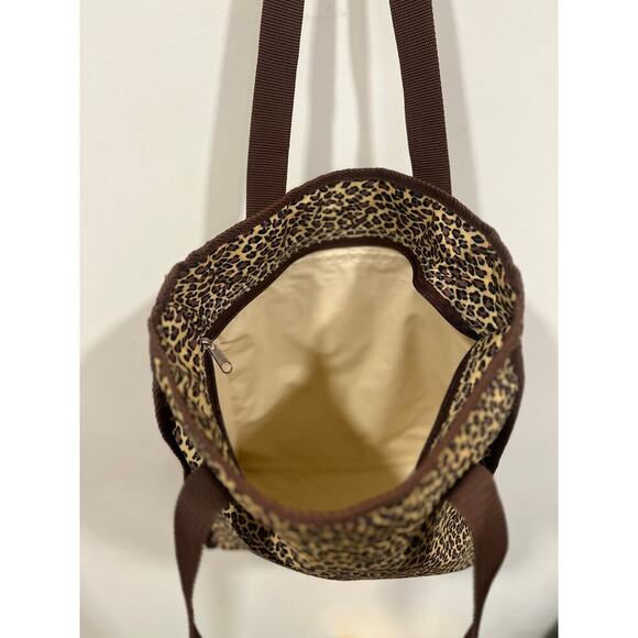 Trail Maker Leopard Tote - Picture 6 of 6